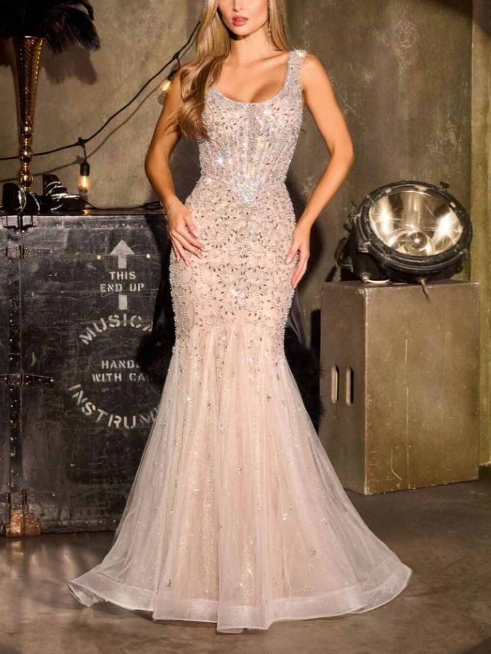 FORMAL DRESS. MERMAID SILVER/NUDE MOTHER OF THE BRIDE/GROOM PAGEANT PARTY GOWN
